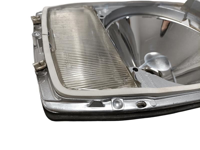 W114 W115 Headlight Seal Complete SET - MBZCLASSICPARTS GmbH