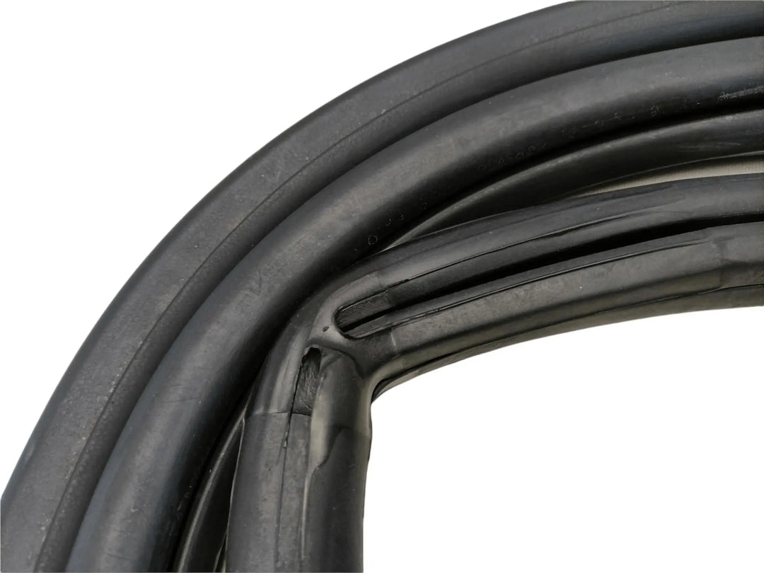 URO Parts Windshield Seal 108 670 0239 – Replacement For European Luxury Cars & SUVs